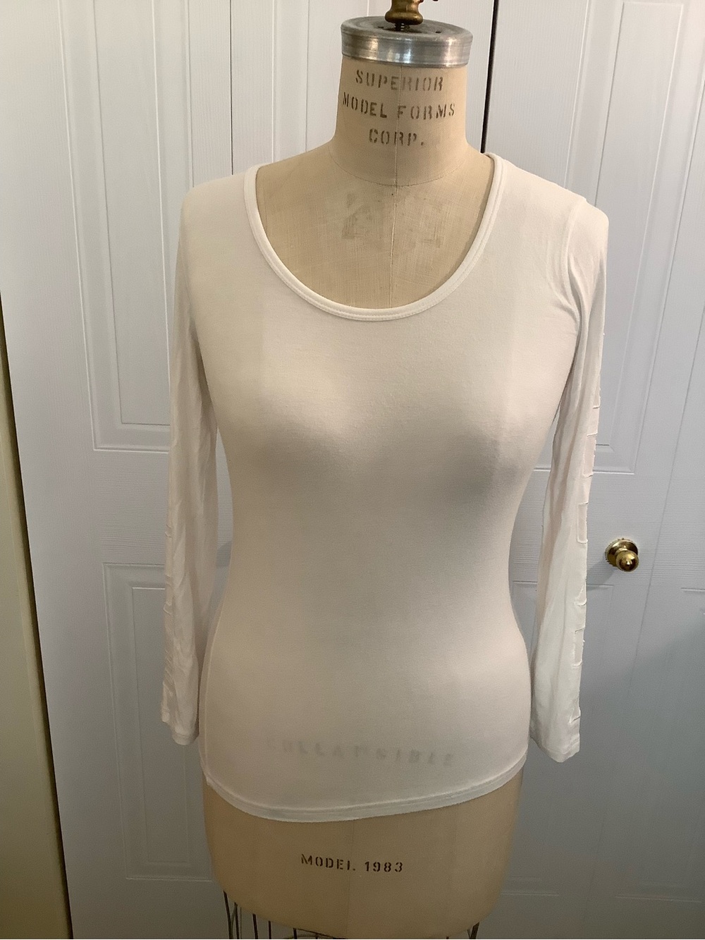 Dolce & Gabbana White Long Sleeve Scoop Neck Tee
